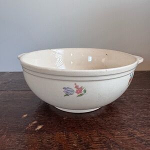 Floral‎ Vintage Ovenwear Bowl with Petite Handles Pricillia Institute 8in round